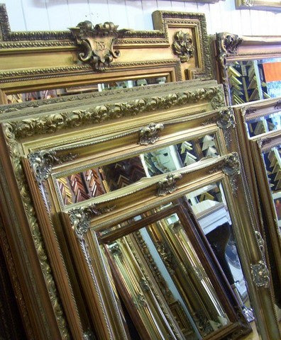 Ornate Framed Mirror Vs Minimalist Mirror: The Mirror Dichotomy