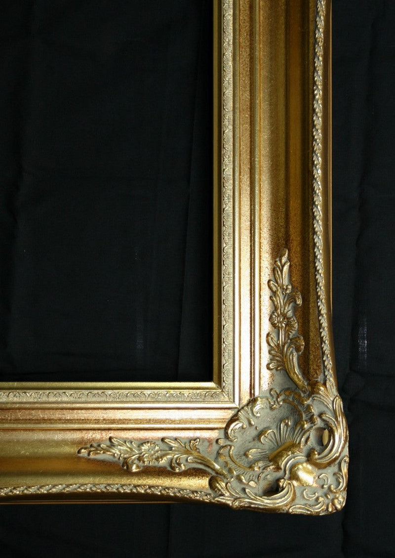 Print Décor - Classic Antique Gold Detail