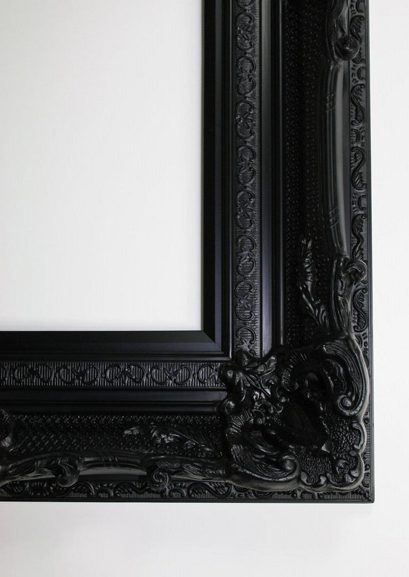 Print Decor Grand Ornate Black Frame Detail