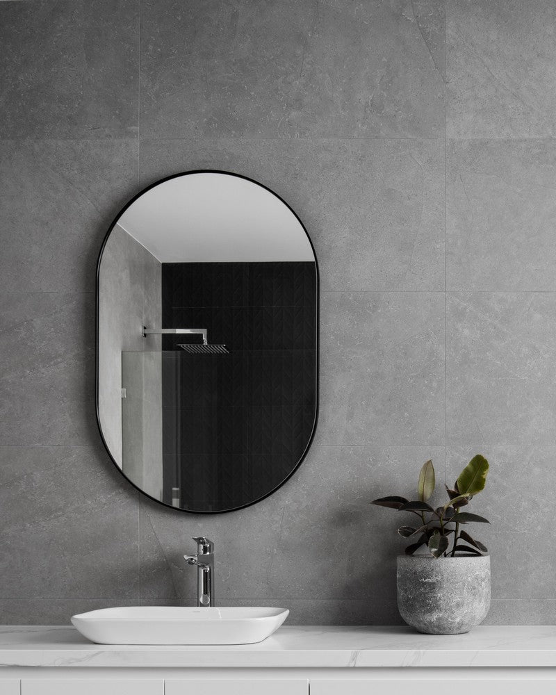 Oval Mirror Bjorn 50 x 75 cm Black Frame