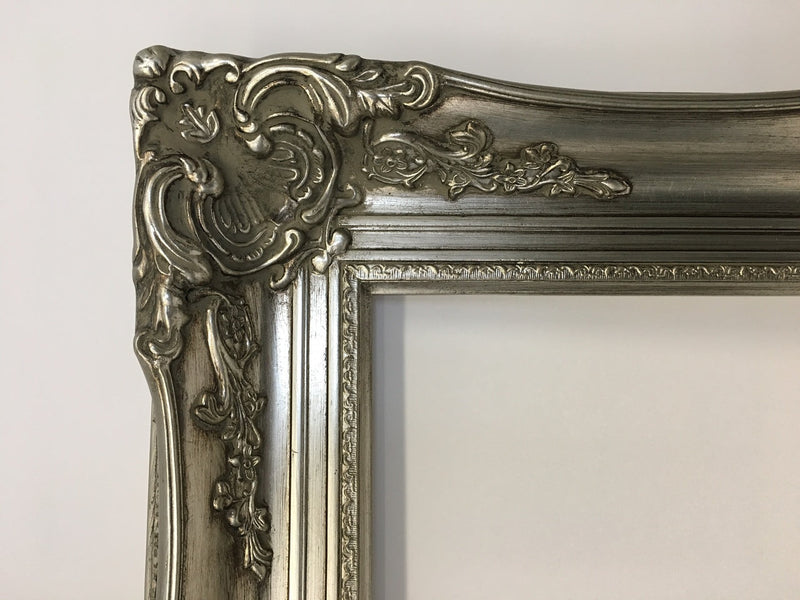 Empty Frame Imperial Bright Silver | Detail | Print Decor