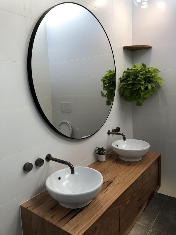 Modern Circular Round Mirror in a bathroom
