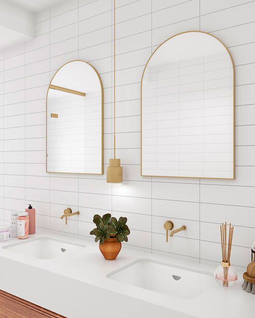 Lisa Arched Metal Mirror | Brass 