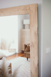 Natural Timber Bleech | Frame close up | Photo by @dearestchildren