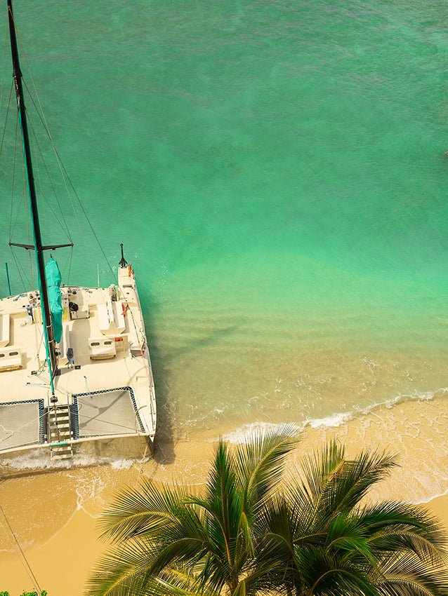 Photography | Waikiki Beach |  by Nick Psomiadis 