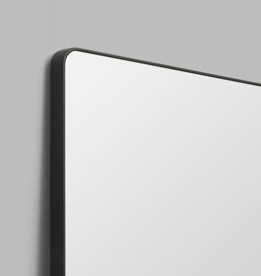 Errol Curved Black | Print Decor | Detail 