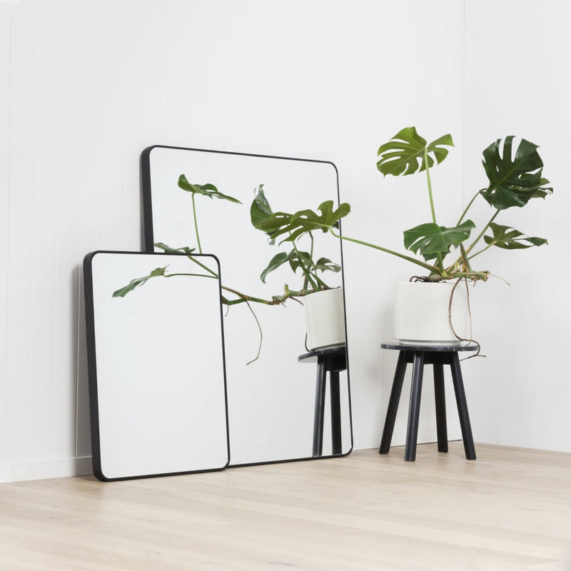 Errol Rectangle Curved | Black