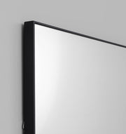 Errol Leaner Black Detail | Print Decor