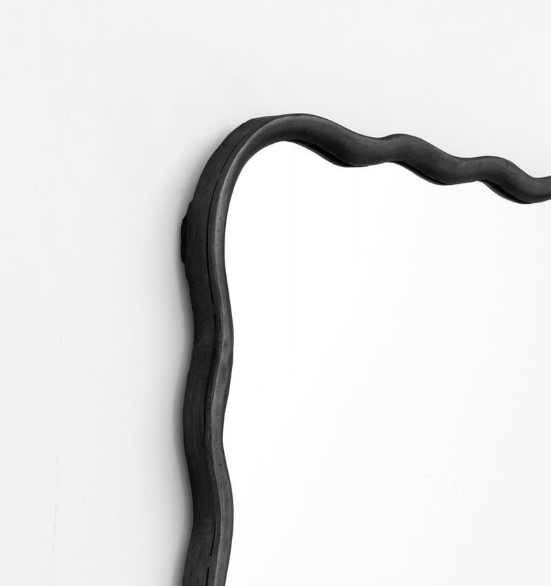 Jemima Mirror | Black | Detail