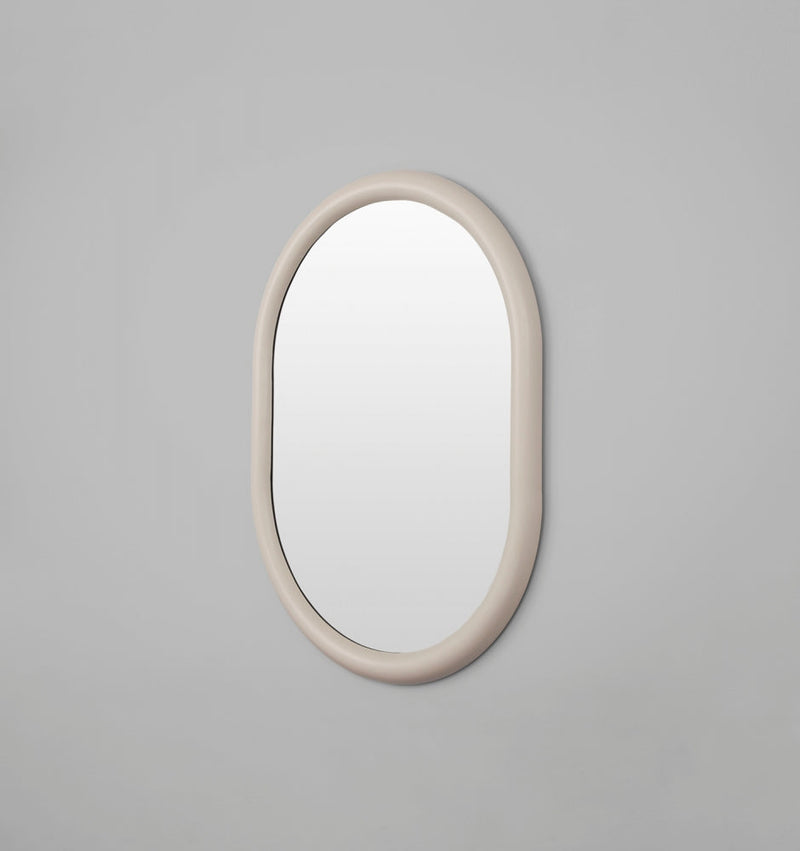 May Oval Nude 75 x 100 x 3 cm
