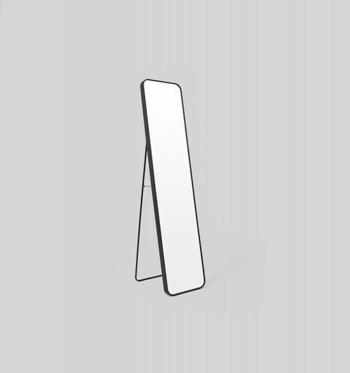 Simplicity Curve Standing | Black