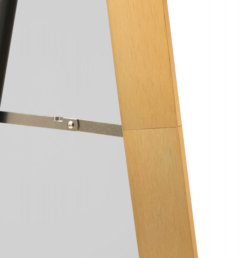 Simplicity Curve Standing | Brass