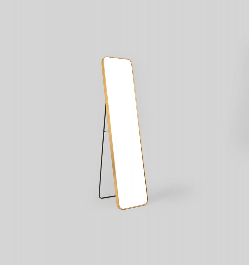 Simplicity Curve Standing | Brass