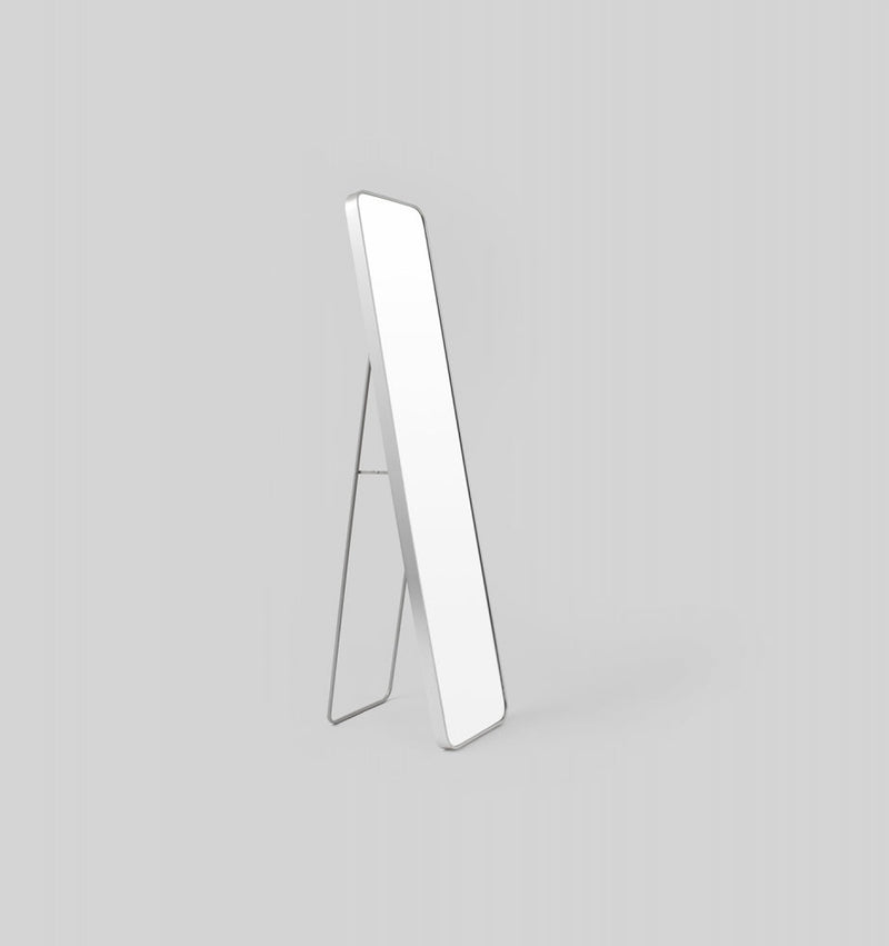Simplicity Curve Standing | Silver