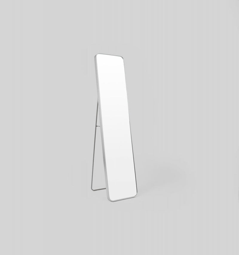 Simplicity Curve Standing | Silver
