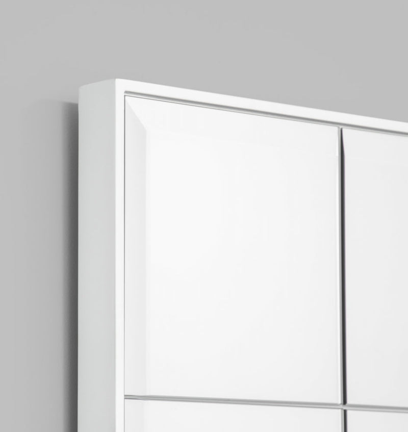 St Kilda Palour Leaner, Print Decor, Bright White, detail 